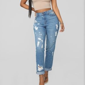 Distressed Boyfriend Jeans